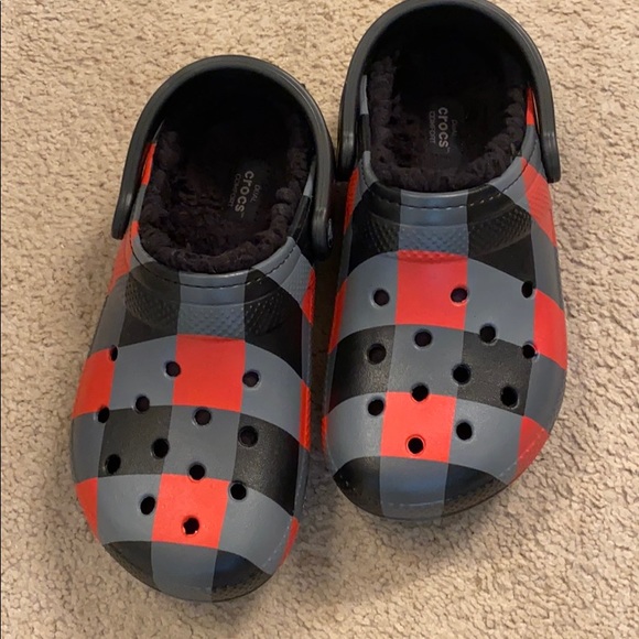 checkered crocs